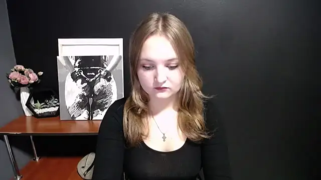 Snapshot of Mystic_nikole chatting on 25, 9, 2025 Mystic nikole online show from 25, 9, 2025