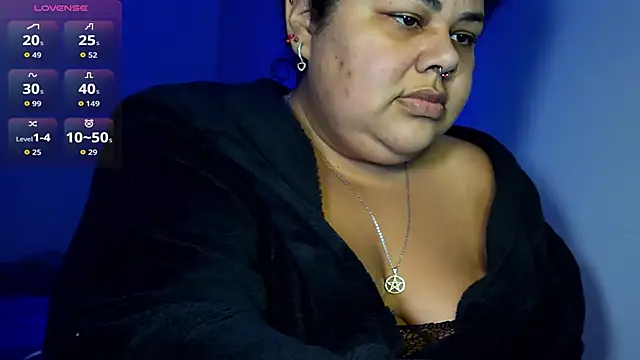 Snapshot of xlatinastar chatting on 23, 6, 2026 xlatinastar online show from 23, 6, 2026