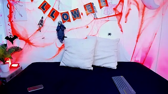 Hill Brownie online show from 25, 10, 2025