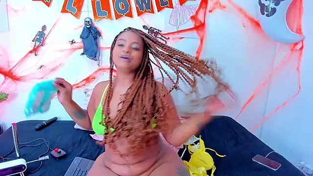 Hill Brownie online show from 30, 10, 2025