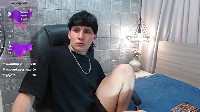 Iantwink18 online show from 16, 10, 2025