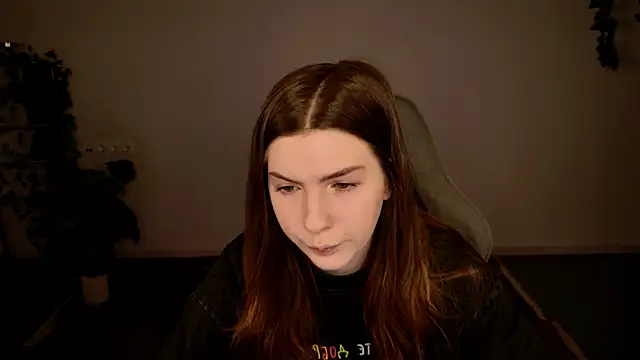 AliceCUNTach online show from 20, 12, 2025