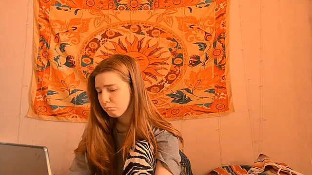 AliceCUNTach online show from 5, 4, 2026