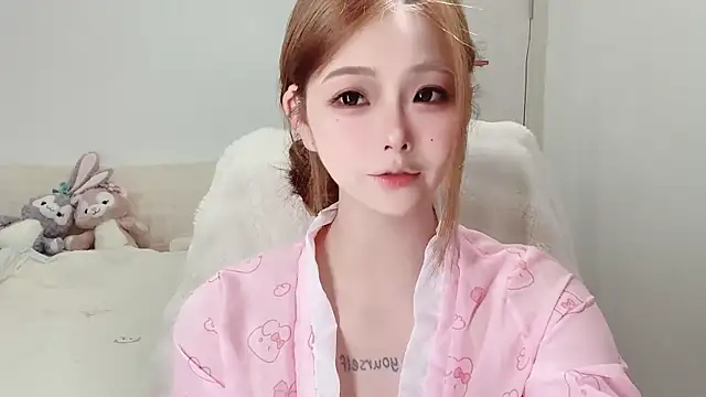 Snapshot of xiaoyugan-99 chatting on 5, 10, 2025 xiaoyugan-99 online show from 5, 10, 2025
