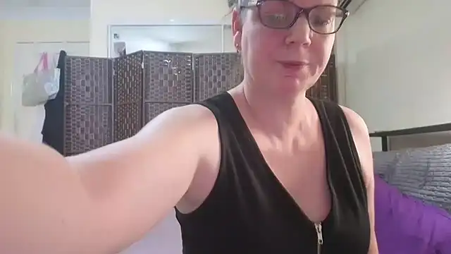 Snapshot of aussiepeaches chatting on 5, 2, 2026 aussiepeaches online show from 5, 2, 2026