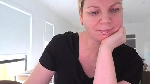 Snapshot of aussiepeaches chatting on 24, 4, 2026 aussiepeaches online show from 24, 4, 2026