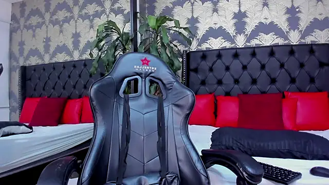 Lean Portman online show from 21, 4, 2026