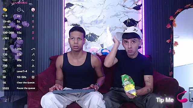 SpicyBoys X online show from 17, 10, 2025