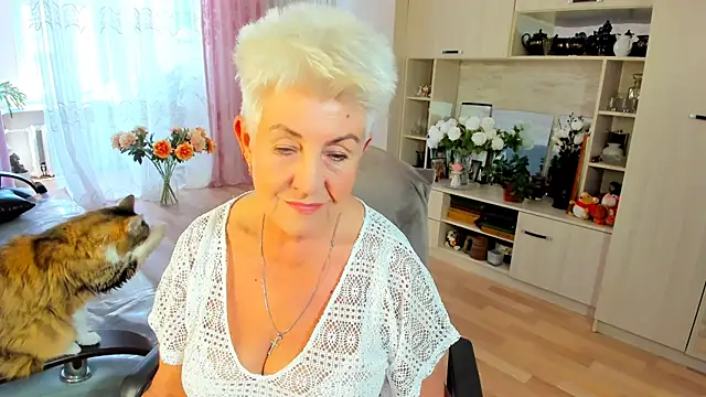 Snapshot of HotandMature chatting on 1, 7, 2026 HotandMature online show from 1, 7, 2026