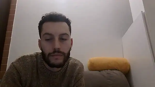 Amicisegreti online show from 8, 1, 2026