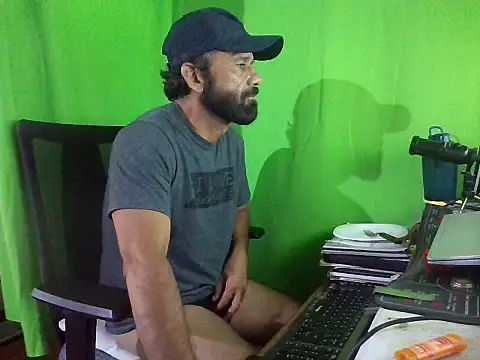 Snapshot of pipeFRIAS chatting on 3, 8, 2026 pipeFRIAS online show from 3, 8, 2026