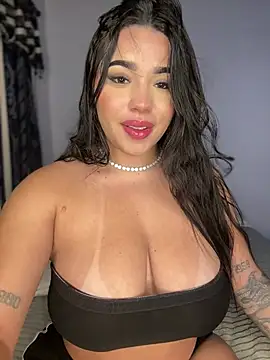 SofiaWildee online show from 18, 4, 2026