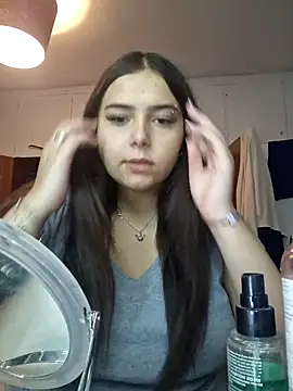Snapshot of KatieLace chatting on 18, 9, 2025 KatieLace online show from 18, 9, 2025