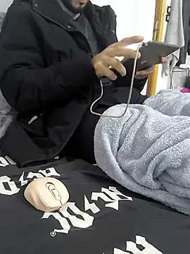 yazinyazin1 online show from 30, 11, 2025