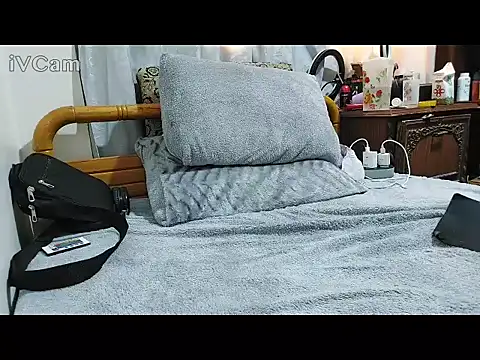 yazinyazin1 online show from 7, 1, 2026