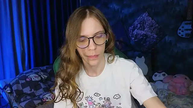 Snapshot of artass2 chatting on 19, 4, 2026 artass2 online show from 19, 4, 2026