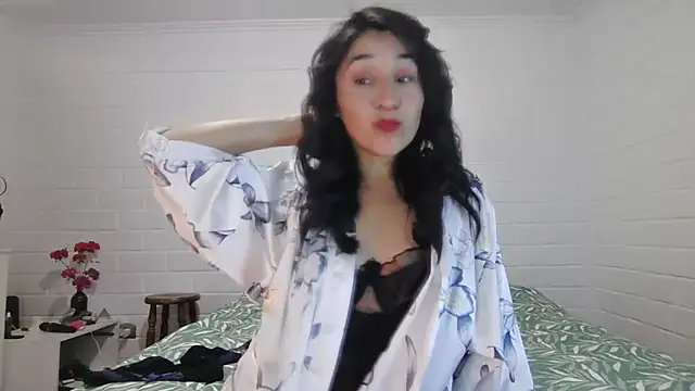 Snapshot of KalosGyne chatting on 25, 5, 2026 KalosGyne online show from 25, 5, 2026