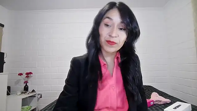 Snapshot of KalosGyne chatting on 5, 6, 2026 KalosGyne online show from 5, 6, 2026