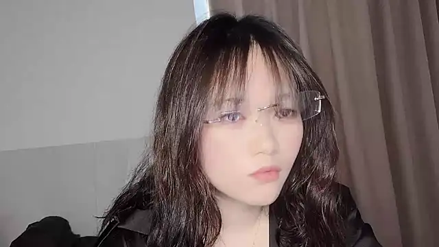 Snapshot of Xoxo-258 chatting on 10, 10, 2025 Xoxo-258 online show from 10, 10, 2025