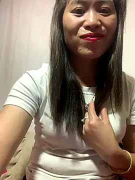 tuyetnhi-00 online show from 13, 10, 2025