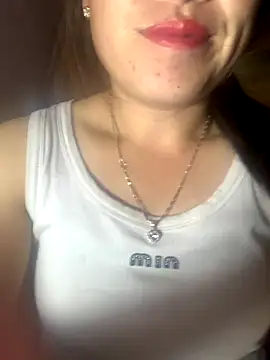 tuyetnhi-00 online show from 22, 10, 2025