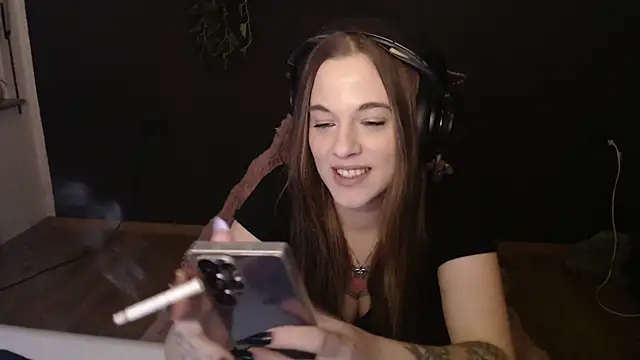 Luna Lynn online show from 17, 12, 2025