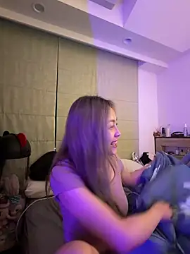 tw feibaby online show from 9, 4, 2026