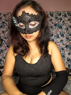 Snapshot of yours_sugar_babe chatting on 9, 5, 2026 yours sugar babe online show from 9, 5, 2026