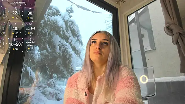 Ella Vee online show from 18, 2, 2026