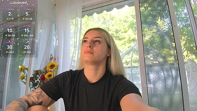 Ella Vee online show from 6, 6, 2026