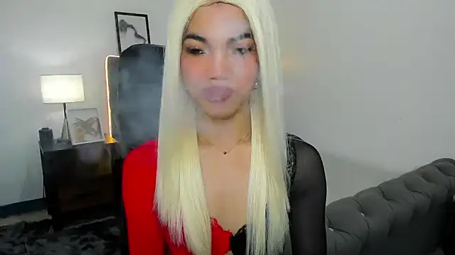 CassieSommereux online show from 13, 10, 2025