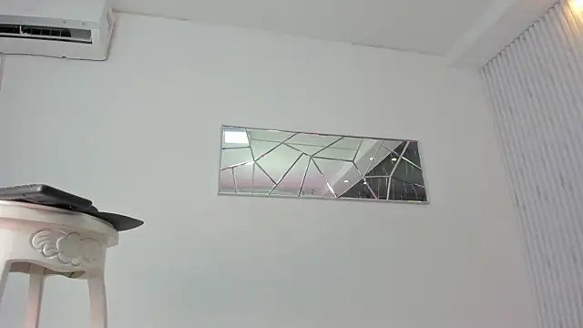 Snapshot of Ariadna_Cruz chatting on 5, 10, 2025 Ariadna Cruz online show from 5, 10, 2025