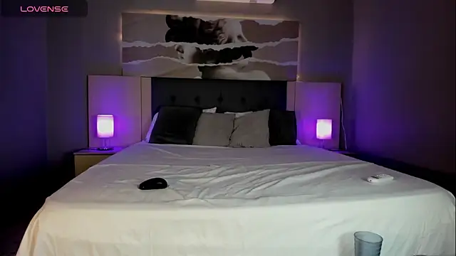 Isabella glam online show from 8, 10, 2025