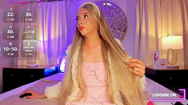 Isabella glam online show from 28, 10, 2025