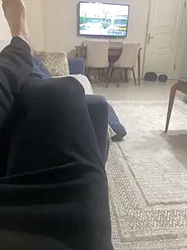 Snapshot of banuemre28 chatting on 3, 2, 2026 banuemre28 online show from 3, 2, 2026