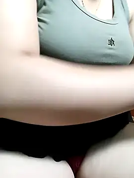 Snapshot of Tasu774 chatting on 19, 10, 2025 Tasu774 online show from 19, 10, 2025