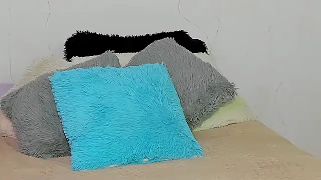 Naomi Flame online show from 11, 11, 2025