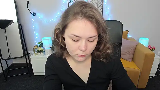 Snapshot of Sophi_gi chatting on 10, 9, 2025 Sophi gi online show from 10, 9, 2025