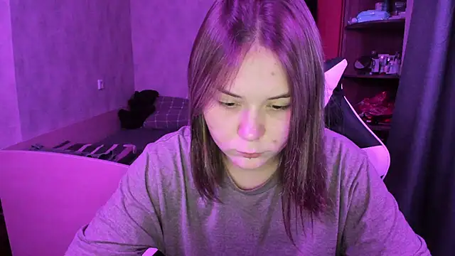 Snapshot of Sophi_gi chatting on 4, 10, 2025 Sophi gi online show from 4, 10, 2025