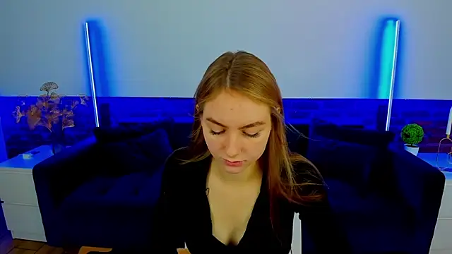 MilaAddams online show from 4, 11, 2025