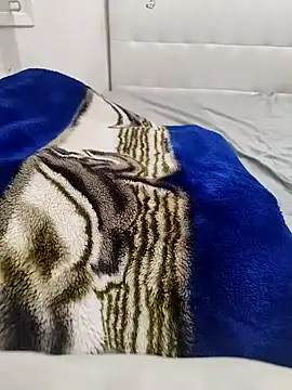 Yazaza1999 online show from 4, 10, 2025