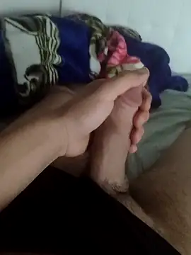 Yazaza1999 online show from 5, 10, 2025