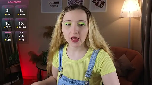 Snapshot of Milana_Key chatting on 7, 10, 2025 Milana Key online show from 7, 10, 2025