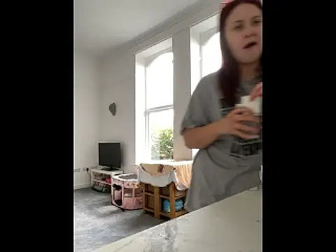 RoseMaee online show from 28, 10, 2025