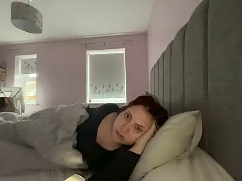 RoseMaee online show from 11, 11, 2025