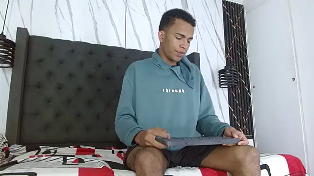 aston xvera online show from 10, 10, 2025