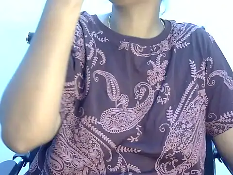 Hott Noor online show from 24, 10, 2025