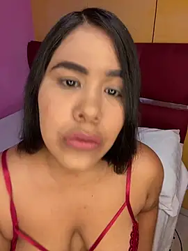 Snapshot of Roxxybigboobs chatting on 8, 10, 2025 Roxxybigboobs online show from 8, 10, 2025