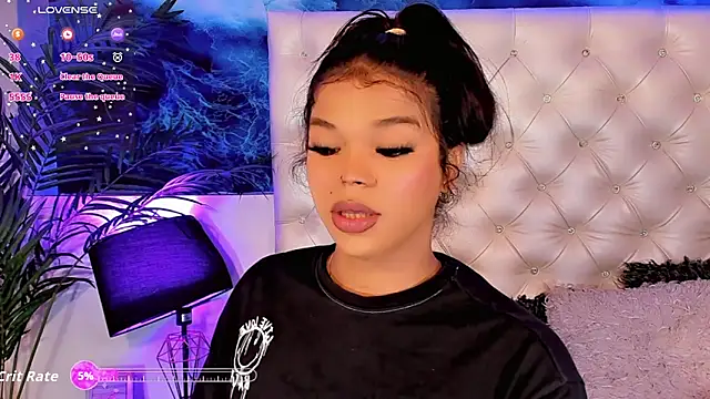 Valeria Swett  online show from 12, 4, 2026