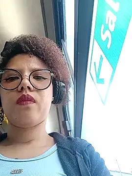 Snapshot of gigi1326 chatting on 19, 10, 2025 gigi1326 online show from 19, 10, 2025